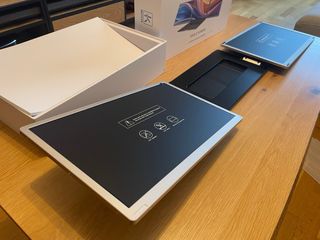 Doble pantalla portátil - 15,4” cada una - + funda