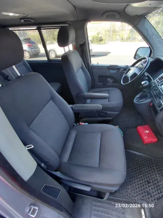 Volkswagen T5 larga Caravelle