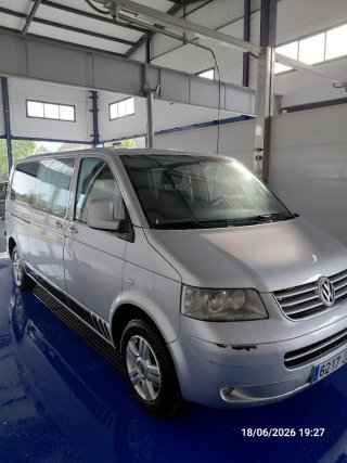 Volkswagen T5 larga Caravelle