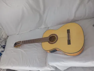 Guitarra Flamenca Amplificada