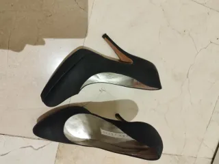 Zapatos de salón Pura López negros