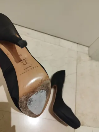 Zapatos de salón Pura López negros