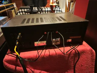 Amplificador Sanyo DCA 301 Plata. Recap