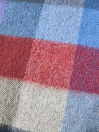 Alex Begg/ Bufanda escocesa de lana y angora