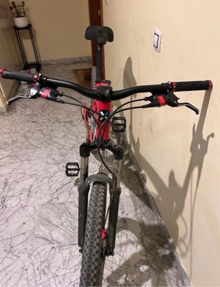 Bicicleta Montaña Rockrider Roja