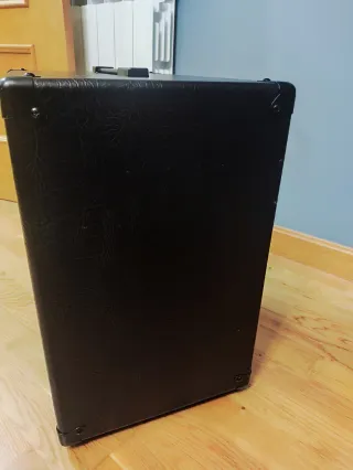 Pantalla Harley Benton G112 V30