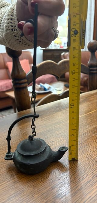 Lanterna a olio con gancio per appenderla