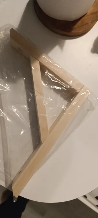 4 Escuadras de madera Ikea