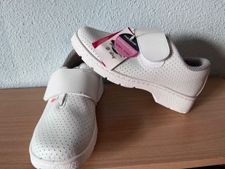 Zapato sanitario Dyan Talla 37 NUEVOS