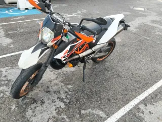 KTM 690 SMC-R Supermotard
