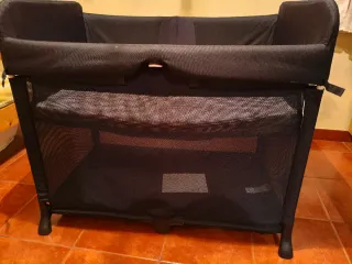 Cuna de viaje para bebé negra Babybjorn