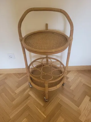 Carrito auxiliar mimbre y bambú