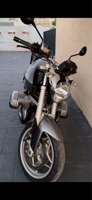 BMW R1200R