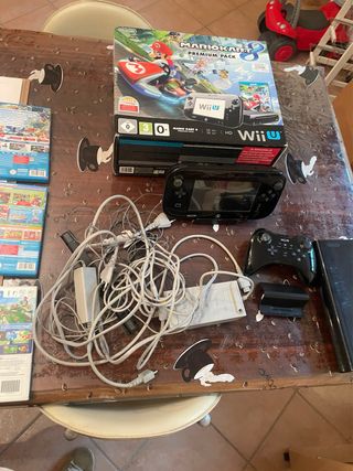 Nintendo Wii U con scatola