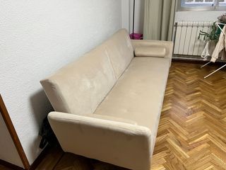 Sofá Cama 3 Cuerpos color beige.