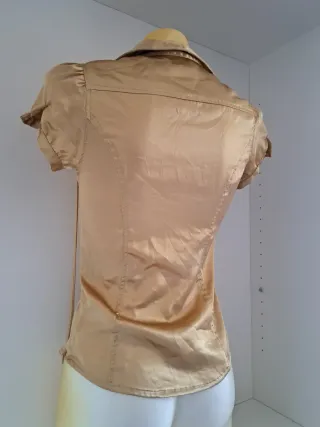 Blusa Zara Dorada Talla XS