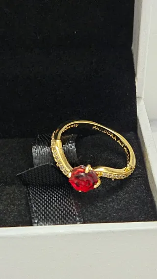 Anillo Ariel. Lleva caja y bolsa