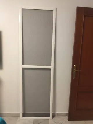 Mosquitera blanca para puerta o ventana