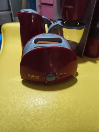 Juguetes Bosch: Tostadora, Cafetera y Hervidor