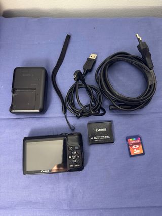 Canon PowerShot A2200.