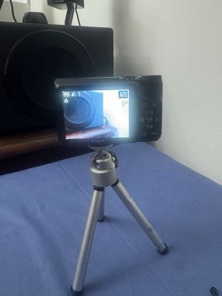 Canon PowerShot A2200.