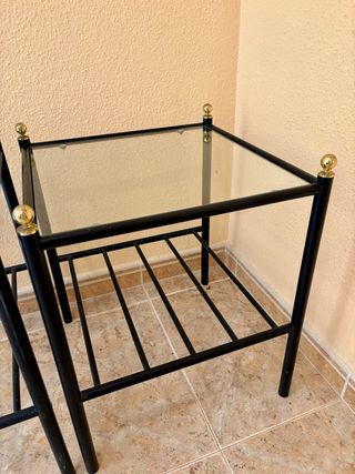 Mesitas de noche cristal y metal