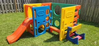 Gimnasio Infantil Little Tikes escalador y tobogan