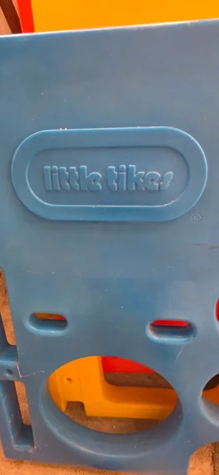 Gimnasio Infantil Little Tikes escalador y tobogan