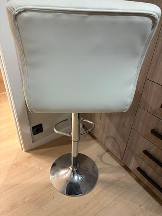 Silla alta giratoria blanca