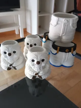 Vaso di cemento e gesso