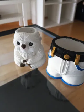 Vaso di cemento e gesso