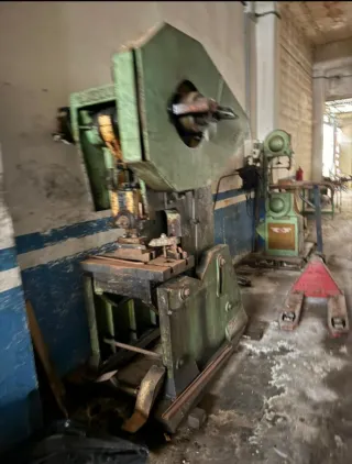 Maquinaria Industrial Metal