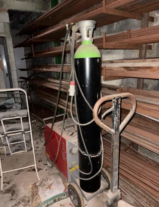 Maquinaria Industrial Metal