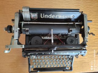 Máquina de Escribir Underwood Antigua