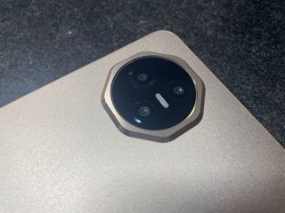 Tablet 11” - 24 GB RAM + 256 GB - Nueva con funda