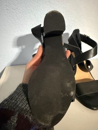 Sandalias de piel negras