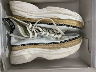 Zapatillas blancas yellow shop estilo Converse