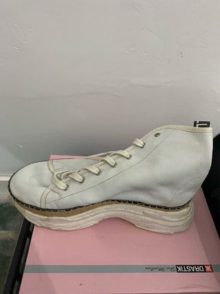 Zapatillas blancas yellow shop estilo Converse