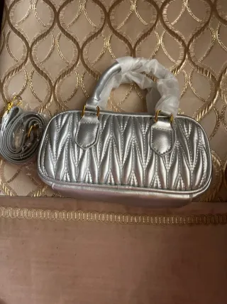 Bolso Miu Miu Plata Dorado