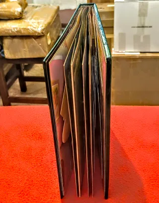 LIBRO POP-UP-MÚSICA-SONIDOS "ALICIA EN EL PAÍS..".