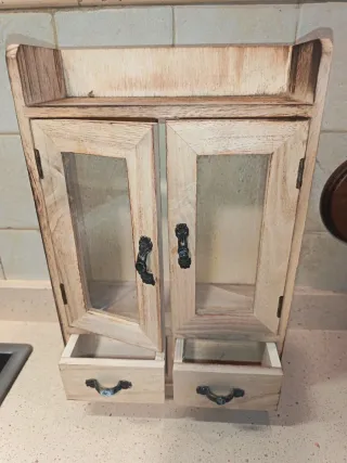 Alacena decorativa madera y cristal