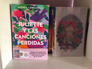 Juliette y las canciones perdidas con overlays