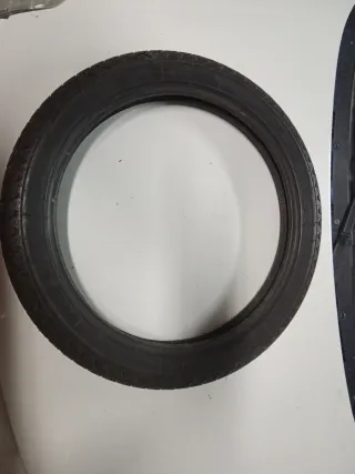Llanta de moto clásica de 19  y goma 3/19