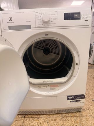 Secadora Electrolux 7kg FlexCare casi nueva