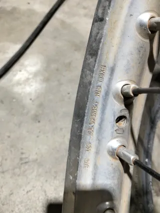 Llanta Delantera Beta