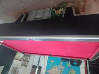 Mesa de billar roja