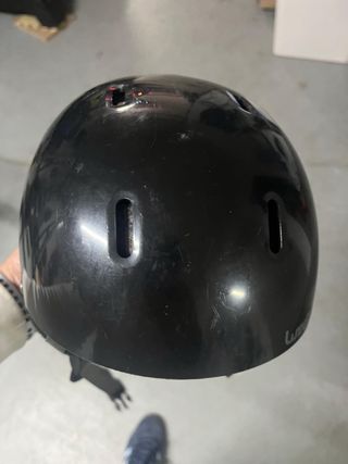 Casco de esquí negro
