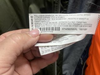 Chaqueta Zara Man vaquera con mangas grises Talla