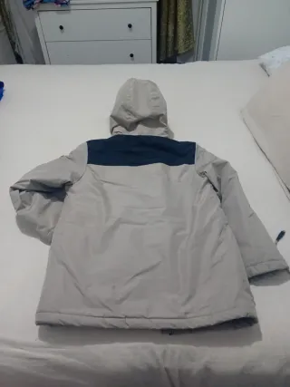 Abrigo niño TEX con capucha y pelo