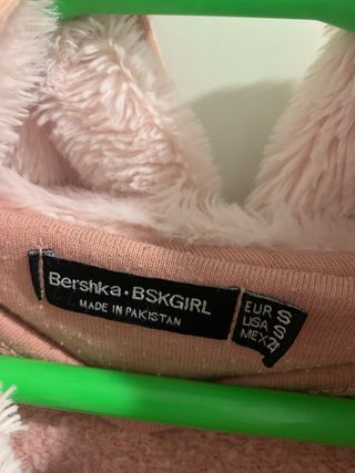 Chaqueta bomber rosa con capucha